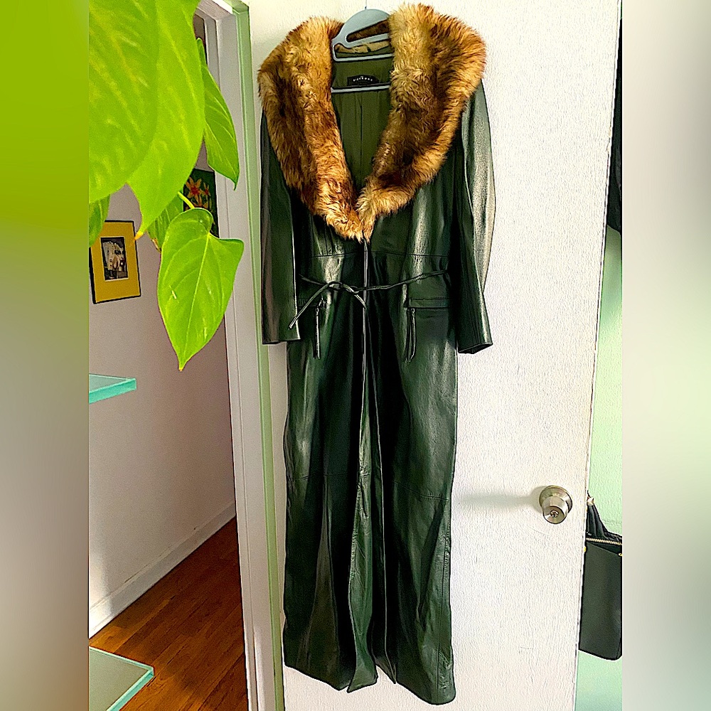JOHN RICHMOND NEW VINTAGE LONG 100% LEATHER COAT WITH FUR COAT, SIZE 46(12)